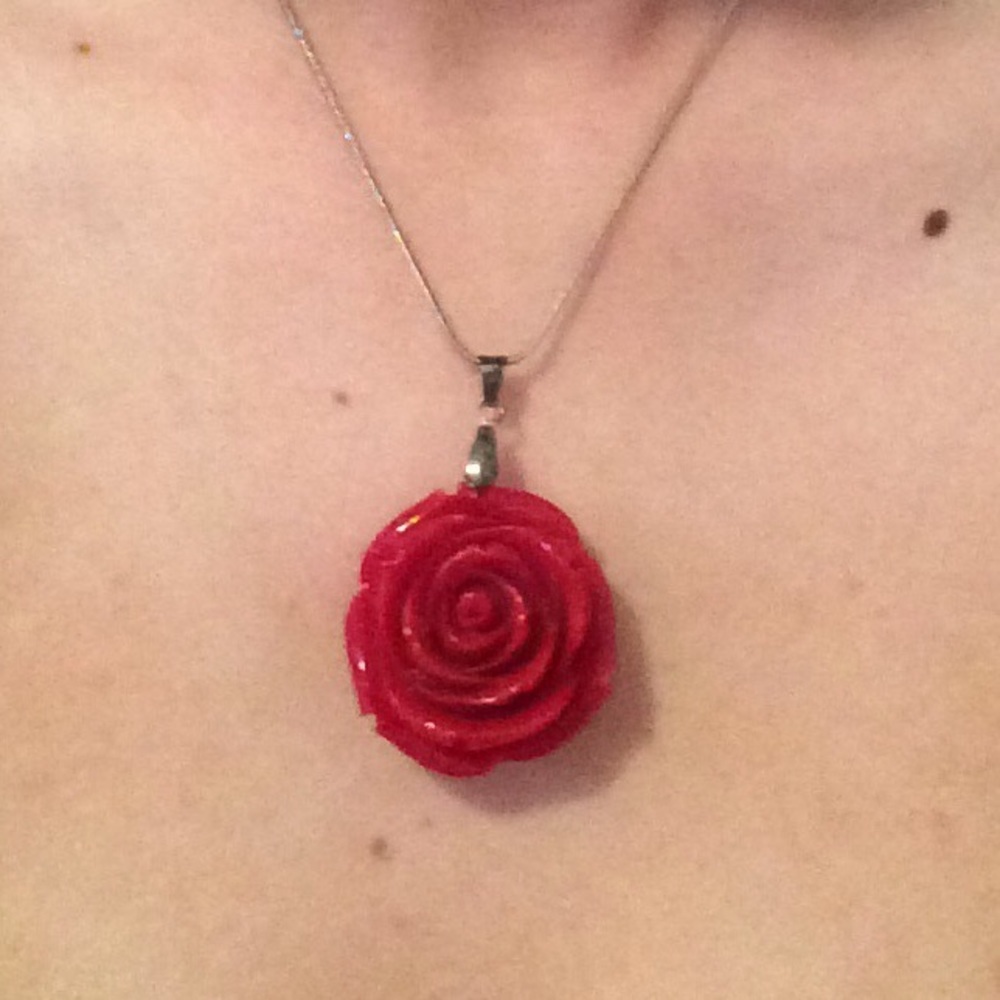 Rose necklace